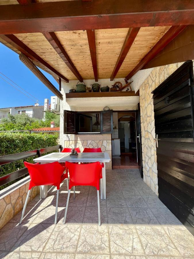 Apartmani Zora Cres Exterior foto